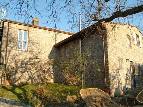 casa indipendente in vendita a Camaiore in zona Orbicciano