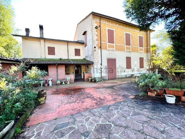 casa indipendente in vendita a Camaiore in zona Pieve di Camaiore