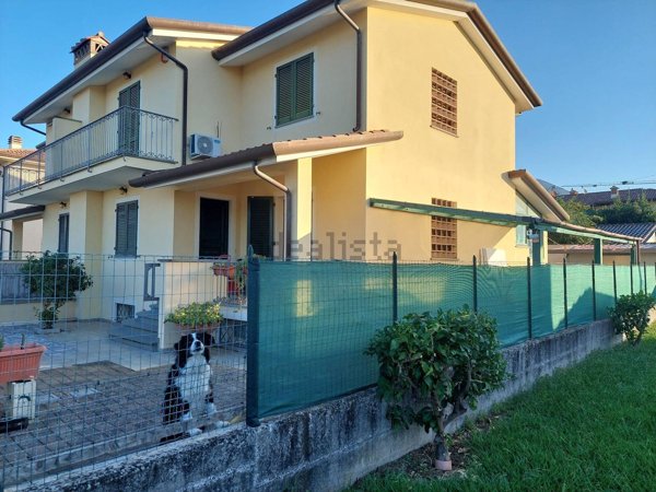 casa indipendente in vendita a Camaiore