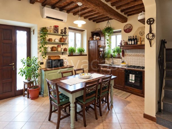 casa indipendente in vendita a Camaiore