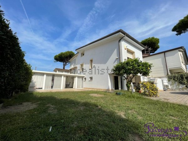 casa indipendente in vendita a Camaiore in zona Secco