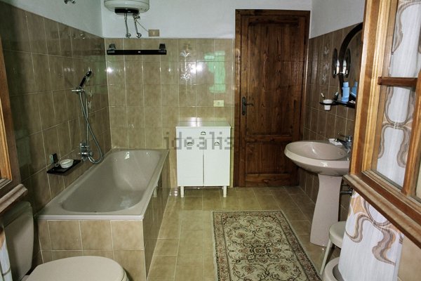appartamento in vendita a Camaiore in zona Casoli