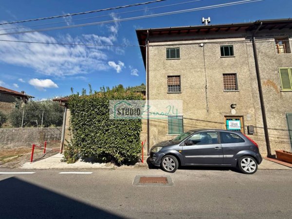 casa indipendente in vendita a Camaiore in zona Nocchi