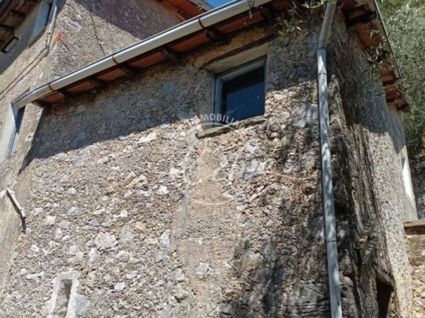 casa indipendente in vendita a Camaiore in zona Casoli