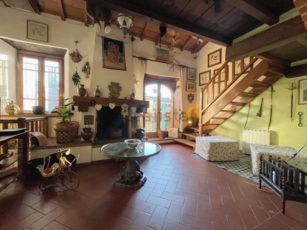 casa indipendente in vendita a Camaiore in zona Marignana