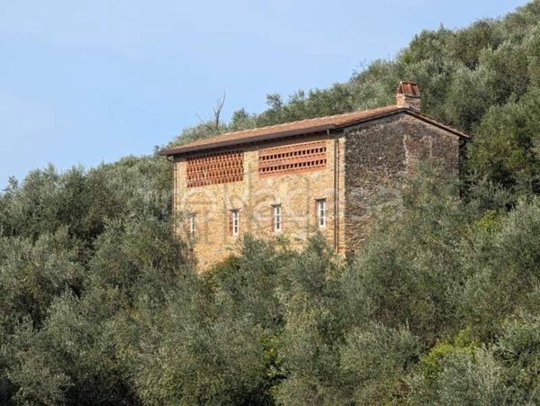 casa indipendente in vendita a Camaiore