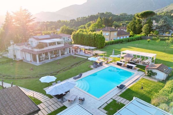 casa indipendente in vendita a Camaiore in zona Marignana