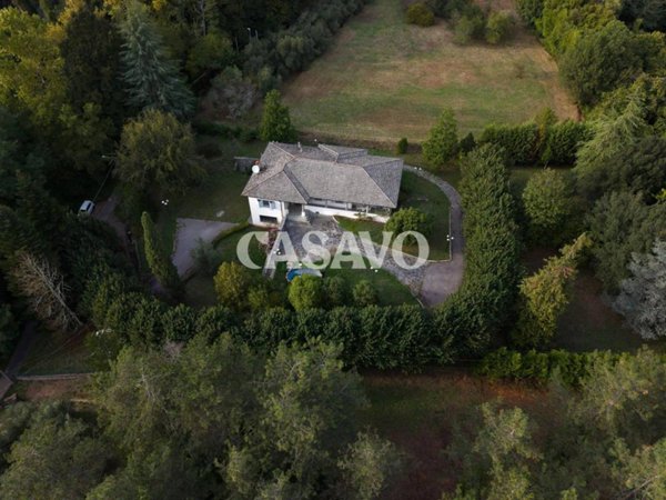 casa indipendente in vendita a Camaiore in zona Valpromaro