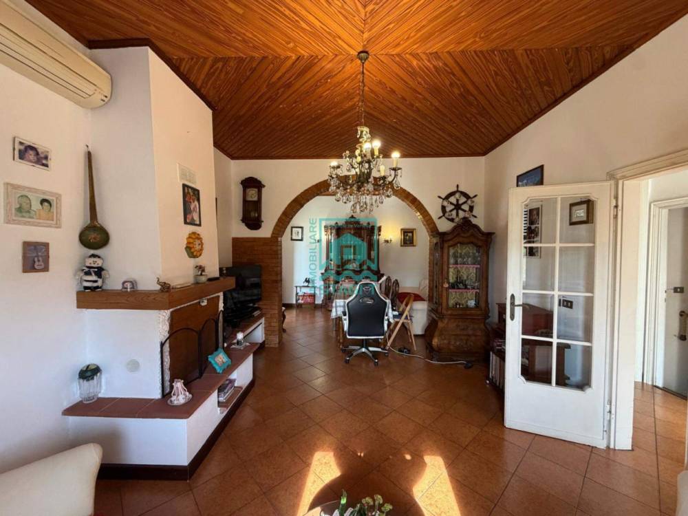 casa indipendente in vendita a Camaiore in zona Lido di Camaiore