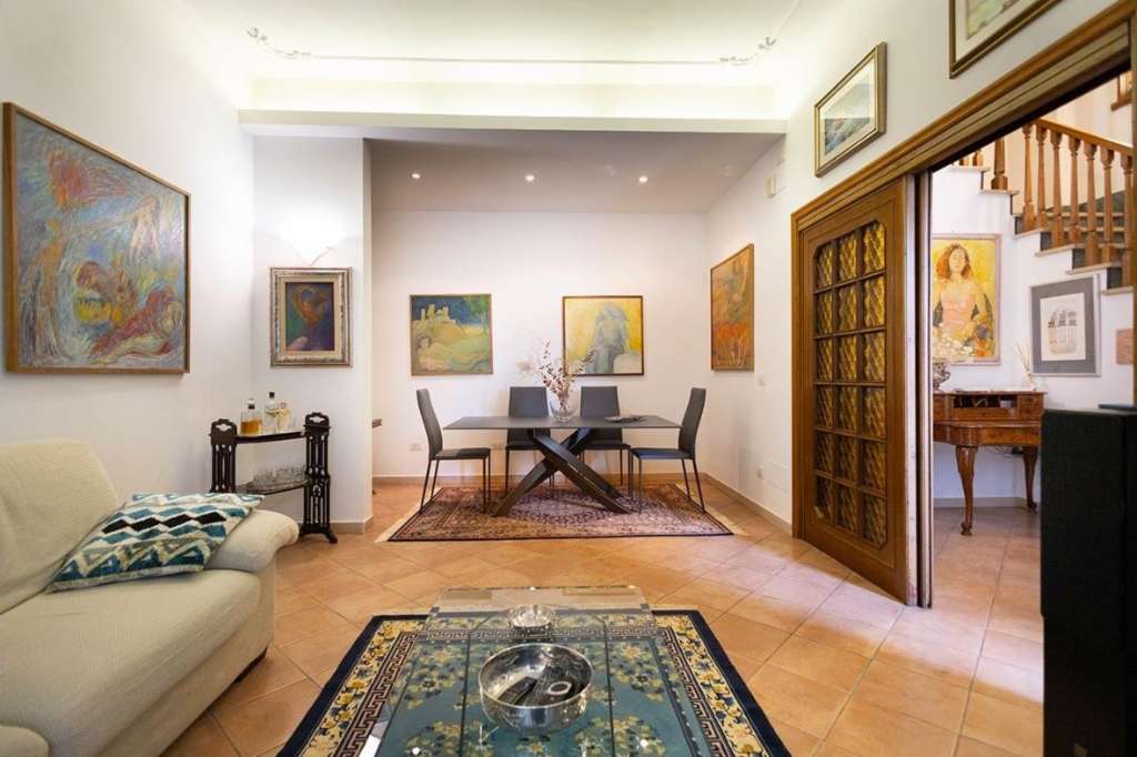casa indipendente in vendita a Camaiore in zona Lido di Camaiore