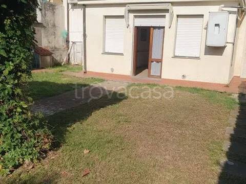 appartamento in vendita a Camaiore in zona Lido di Camaiore