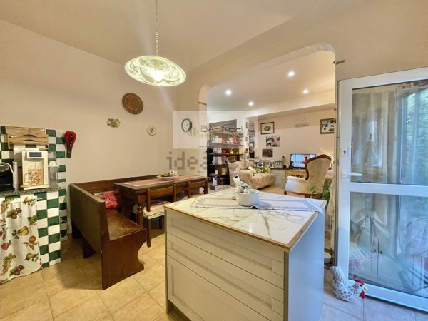 appartamento in vendita a Camaiore in zona Lido di Camaiore