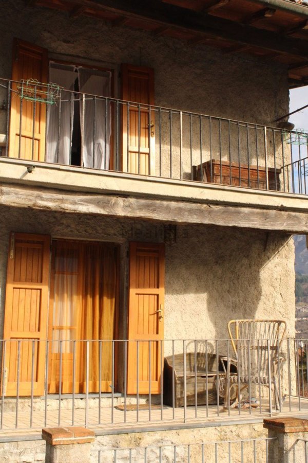 casa indipendente in vendita a Camporgiano