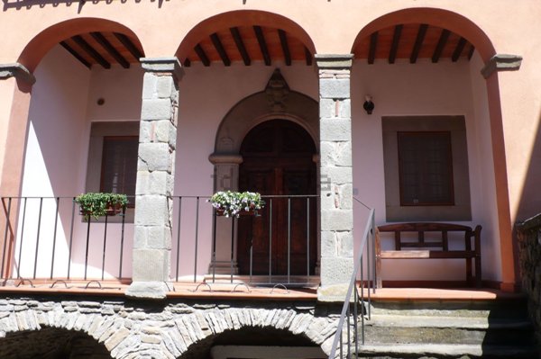 casa indipendente in vendita a Camporgiano