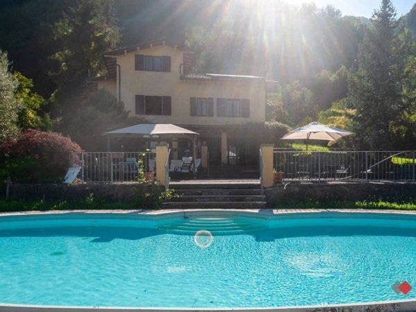 casa indipendente in vendita a Camporgiano in zona Filicaia