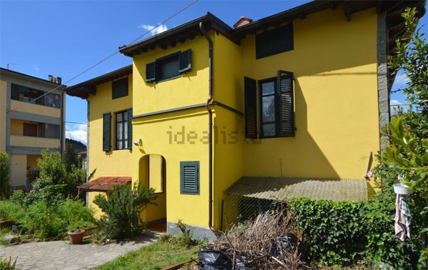 casa indipendente in vendita a Camporgiano