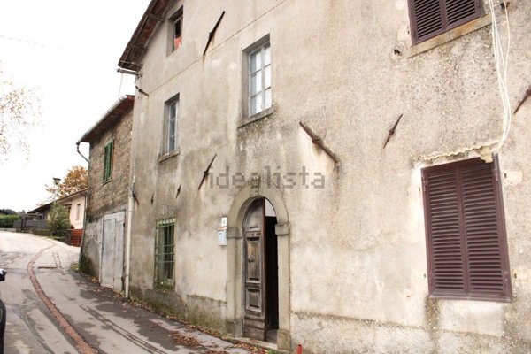 casa indipendente in vendita a Camporgiano in zona Casciana