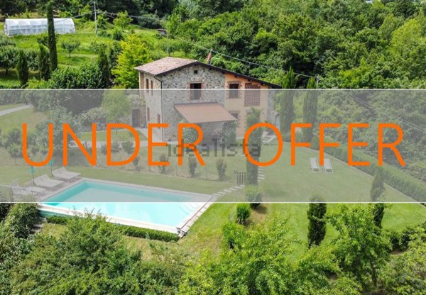 casale in vendita a Camporgiano