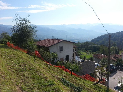 casale in vendita a Camporgiano