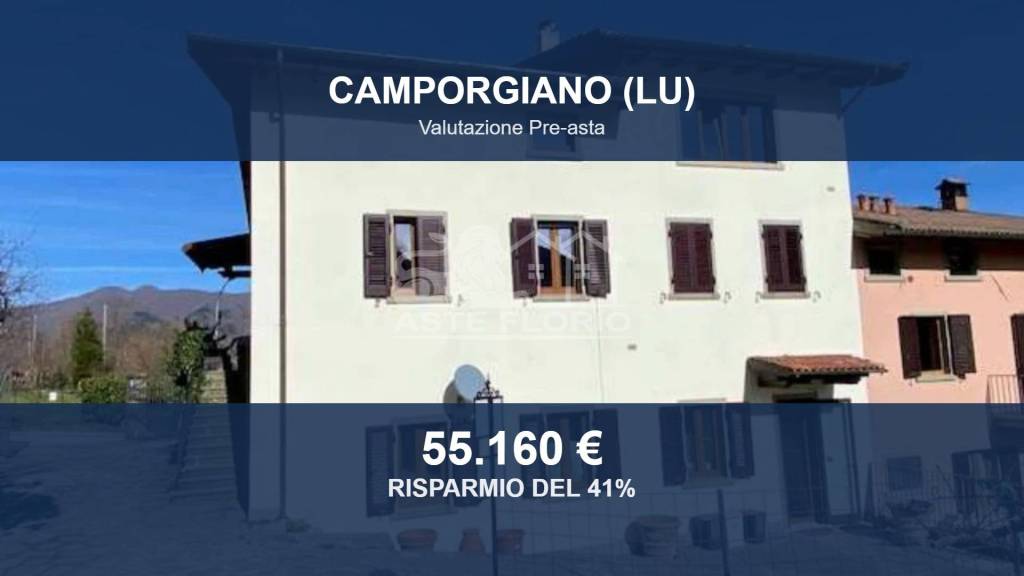 appartamento in vendita a Camporgiano in zona Casatico