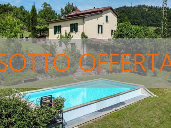 casa indipendente in vendita a Camporgiano