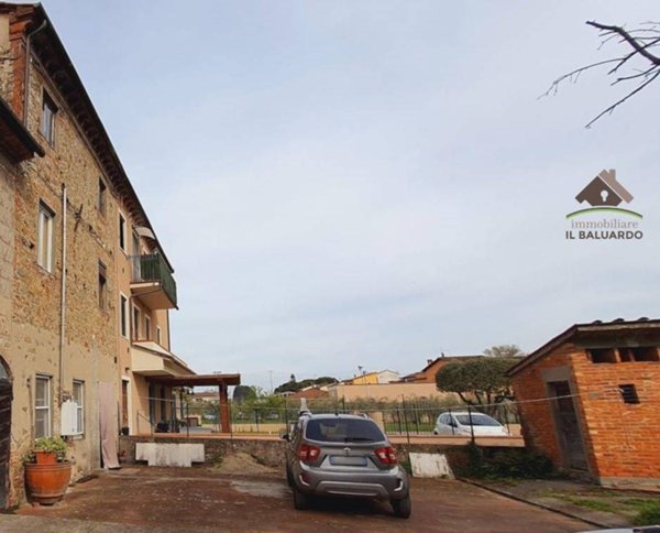 casa semindipendente in vendita a Capannori in zona Lammari