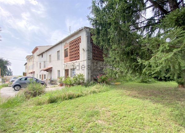 casa indipendente in vendita a Capannori in zona Marlia