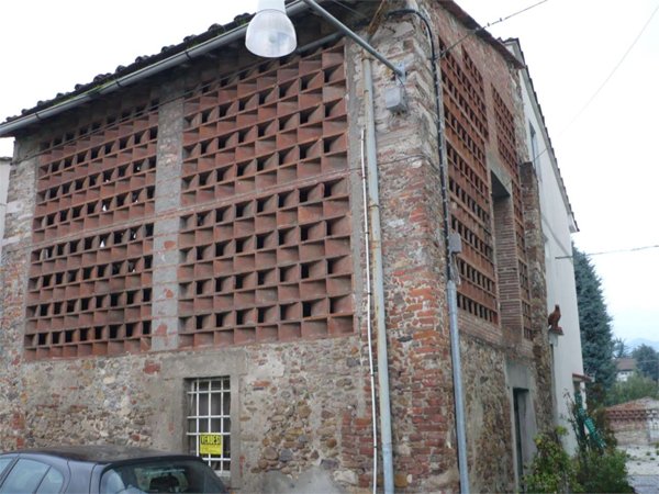 casa indipendente in vendita a Capannori in zona Santa Margherita