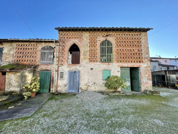 casa indipendente in vendita a Capannori