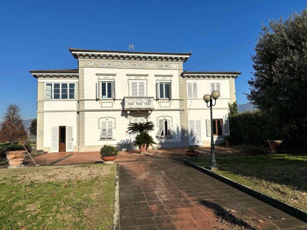 casa indipendente in vendita a Capannori in zona Lammari
