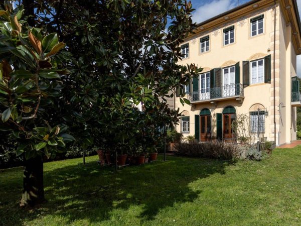 casa indipendente in vendita a Capannori