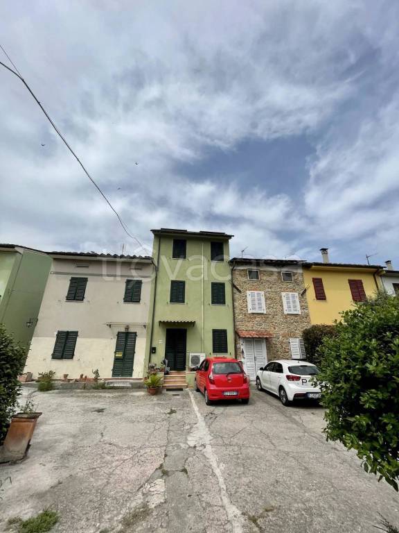 casa indipendente in vendita a Capannori in zona Santa Margherita