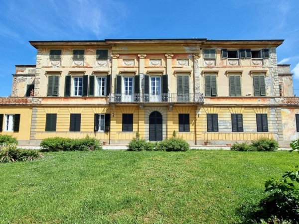 villa in vendita a Capannori