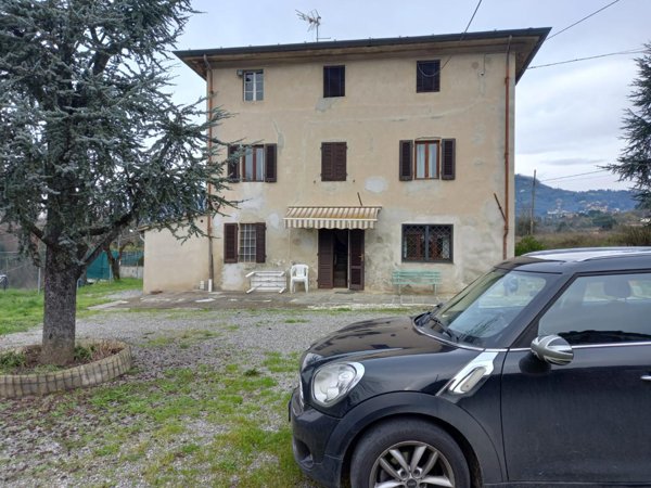 casa semindipendente in vendita a Capannori