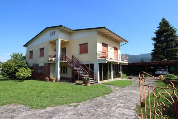 casa indipendente in vendita a Capannori in zona Guamo