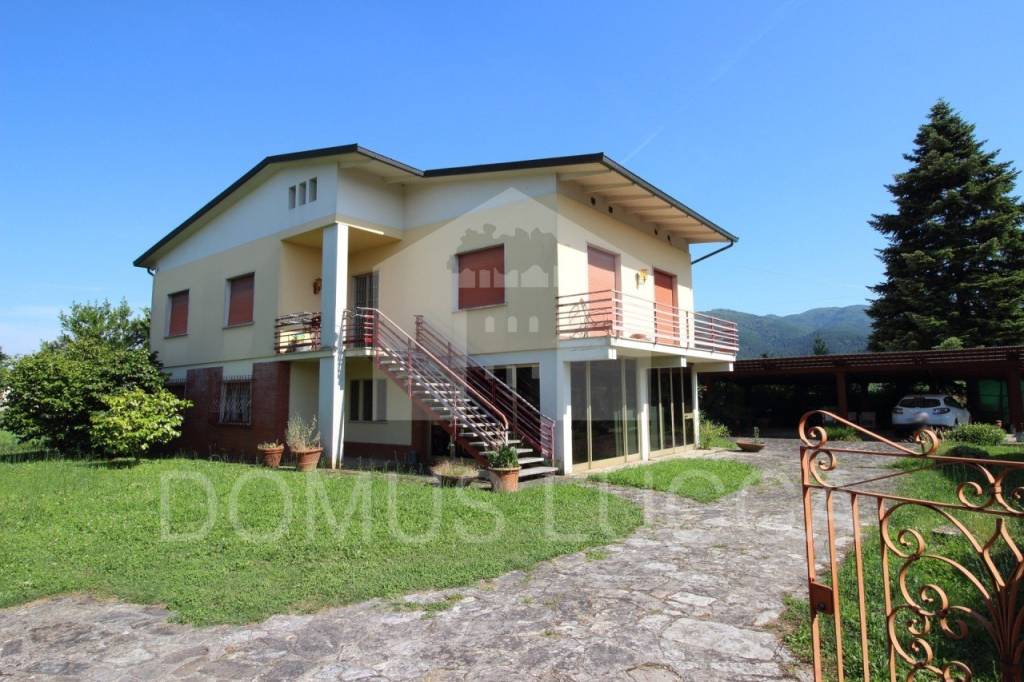casa indipendente in vendita a Capannori in zona Guamo