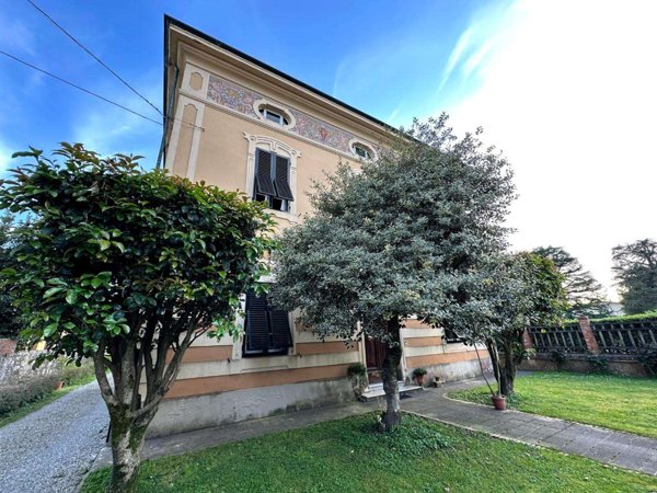 casa indipendente in vendita a Capannori in zona Carraia