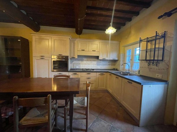 intera palazzina in vendita a Capannori