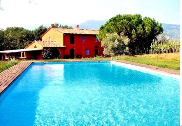 casale in vendita a Capannori in zona Lunata