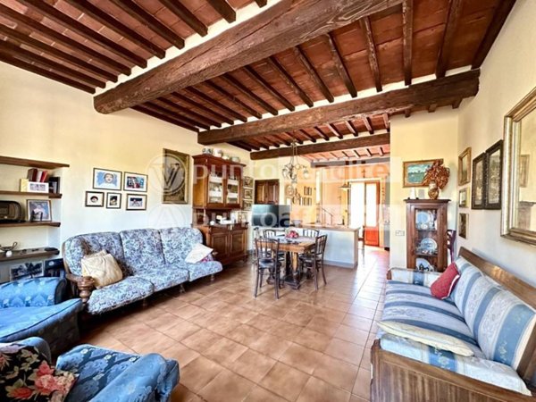 casa indipendente in vendita a Capannori in zona Vorno