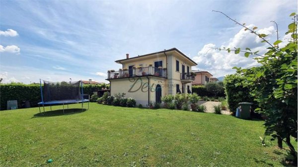 casa indipendente in vendita a Capannori in zona Santa Margherita