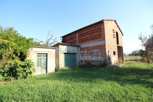 casa indipendente in vendita a Capannori in zona Lunata