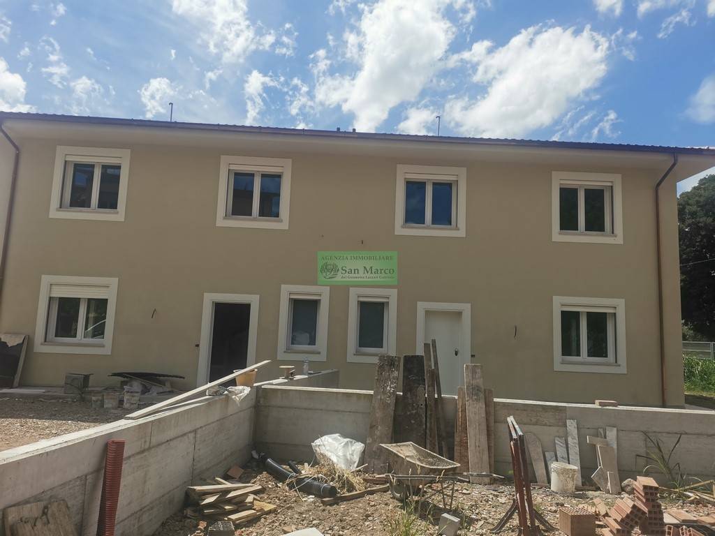casa indipendente in vendita a Capannori in zona Lunata