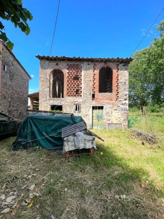 casa indipendente in vendita a Capannori