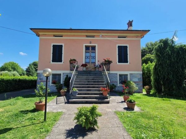casa indipendente in vendita a Capannori in zona Carraia