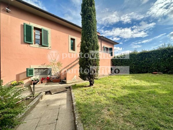 casa indipendente in vendita a Capannori in zona Marlia
