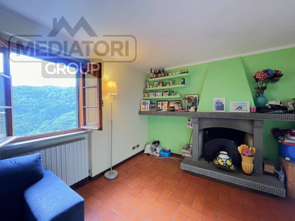 casa indipendente in vendita a Capannori in zona Marlia