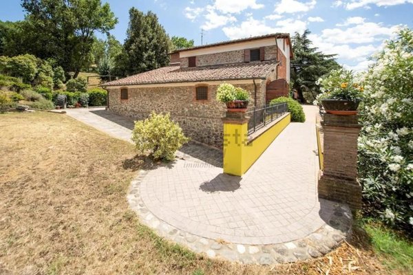 casa indipendente in vendita a Capannori
