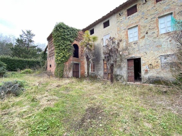 casa indipendente in vendita a Capannori