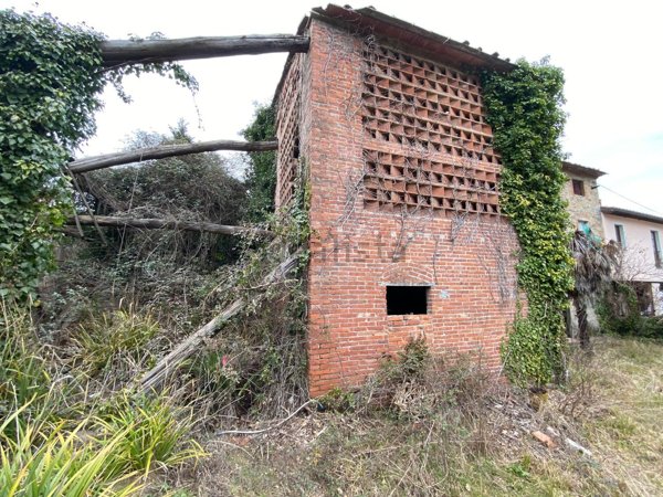 casa indipendente in vendita a Capannori
